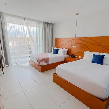 Hotel Puerto Libre